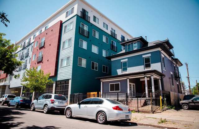 1st Month is on us! Tour Today! Wonderful Apartments at Pearl St! photos photos