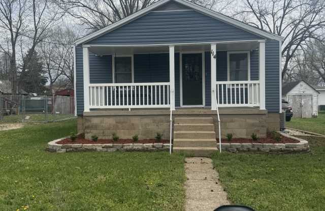 114 South Elm Street photos photos