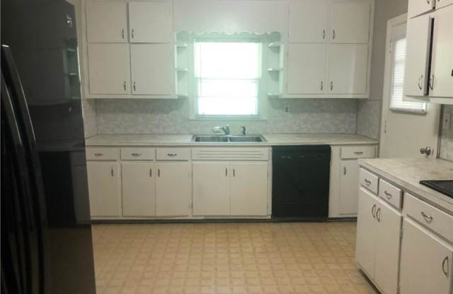 1429 Belmont Avenue SE Gallery 3
