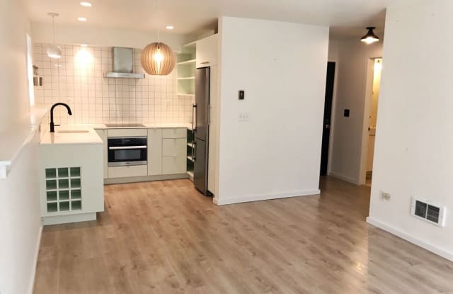 3423 W. Government Way, Apt 3 - 3423 West Government Way, Seattle, WA 98199