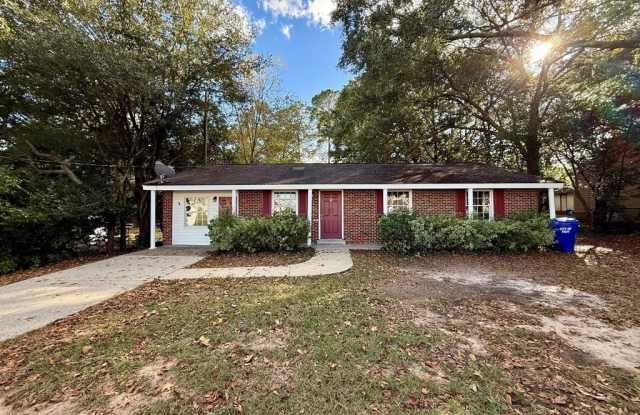 113 Highland Ave - 113 Highland Avenue, Troy, AL 36081