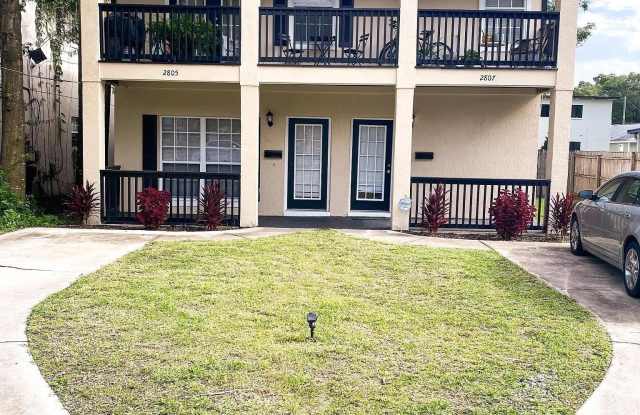 2805 E WASHINGTON STREET photos photos