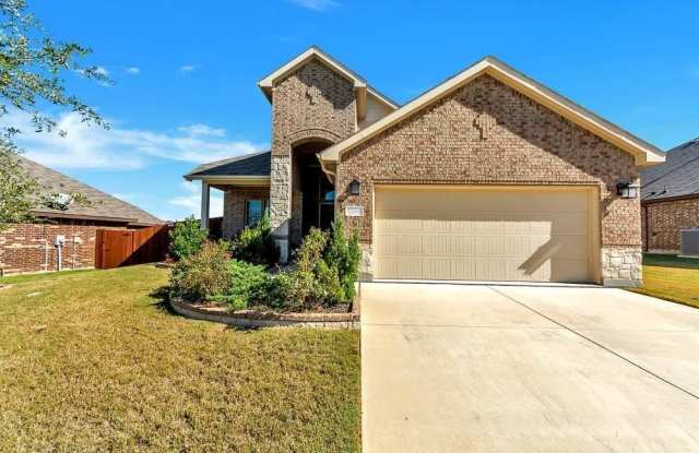 7108 Frenton Terrace - 7108 Frenton Terrace, Fort Worth, TX 76131