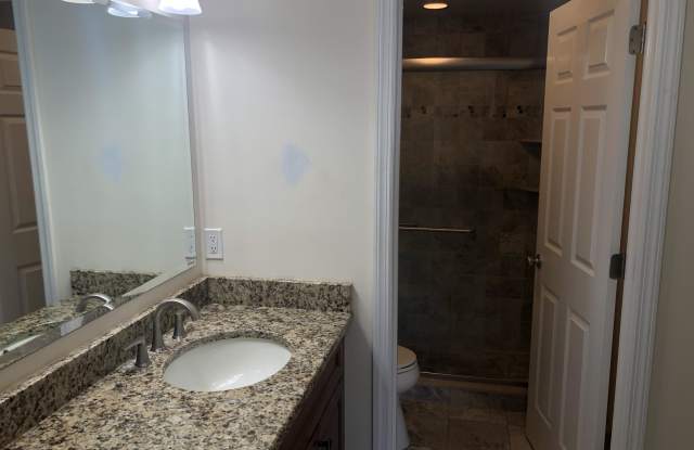 155 Lexington Court Gallery 4
