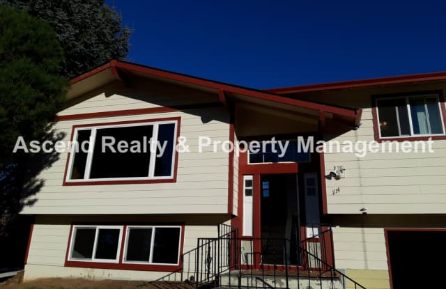 Updated 4 Bed on Cul de Sac, Fenced Yard, Quick Access to Schools, Outlet Mall, Troutdale Station Food Carts  I84 photos photos