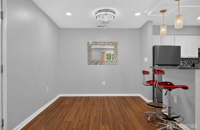 5208 Ravens Crest Drive Gallery 4