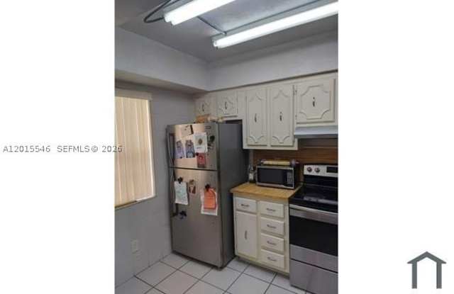 207 NE 141st St photos photos