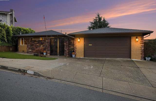 3393 Oakes Dr photos photos