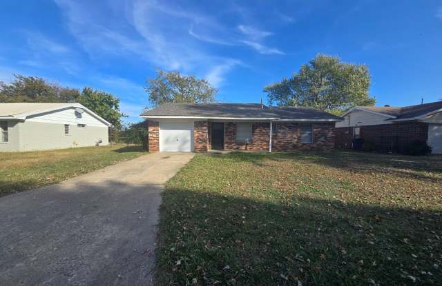 3 Bedroom 2 Bath home in Shawnee! photos photos