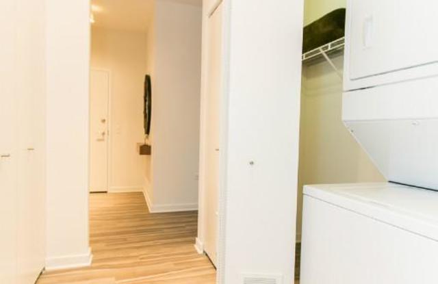 805 North LaSalle Dr photos photos