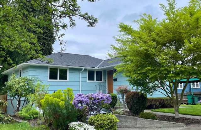 Elegant Three Bedroom Ravenna Home photos photos