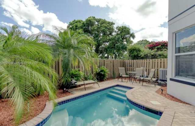 1418 NE 17th St - 1418 Northeast 17th Street, Fort Lauderdale, FL 33305