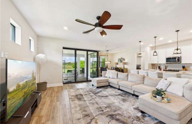 19563 Utopia Lane Gallery 4
