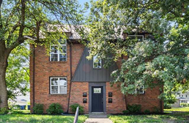 1383 Eastview Gallery 1