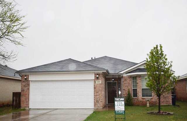1021 Mckavett Drive - 1021 Mckavet Drive, Fort Worth, TX 76140