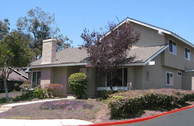 Welcome home to this 2 story end unit 3 bedroom 2 bath located in the heart of Irvine photos photos