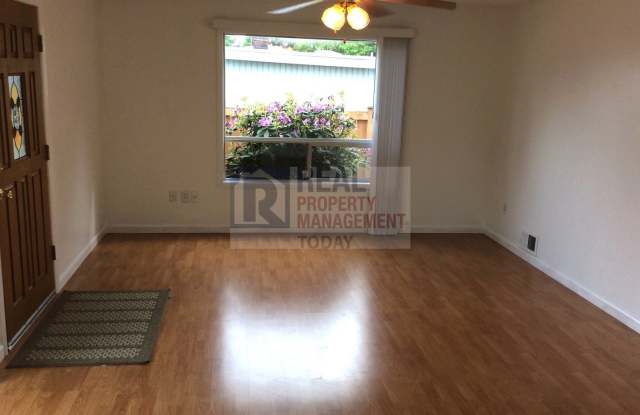 6702 Yakima Avenue Gallery 4
