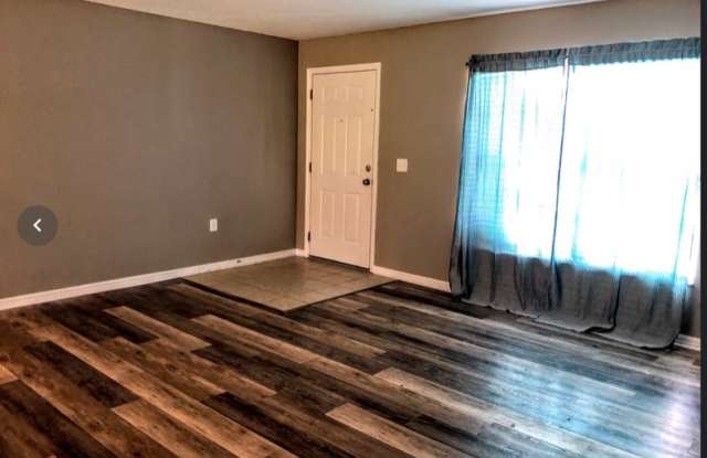 6600 Dog Rose Dr Gallery 4