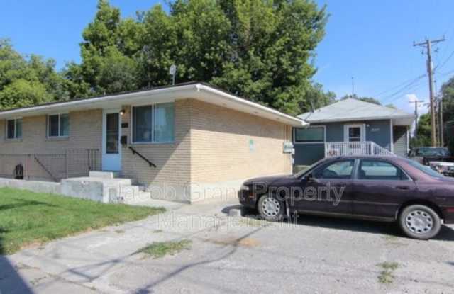 1090 Canal Street photos photos