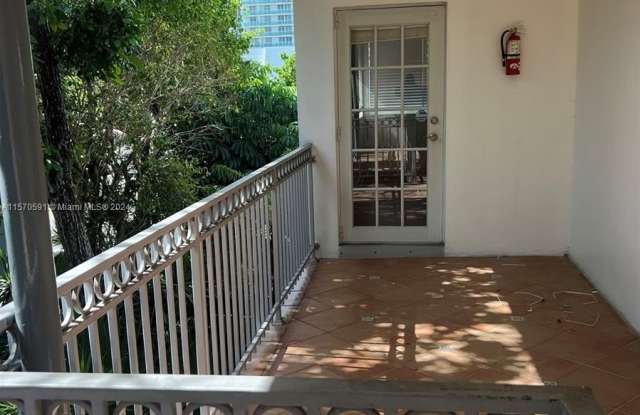 1561 WEST AVE photos photos