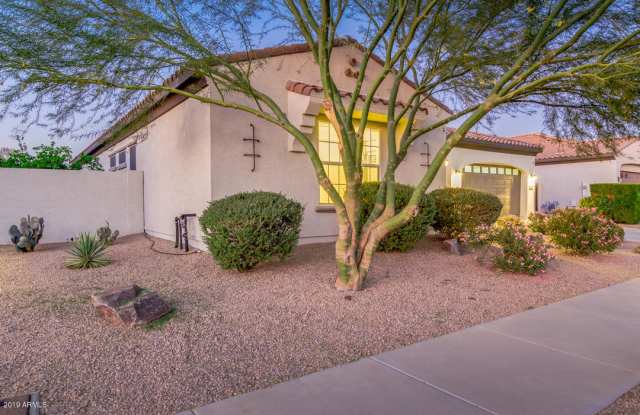 22482 E PECAN Lane Gallery 4