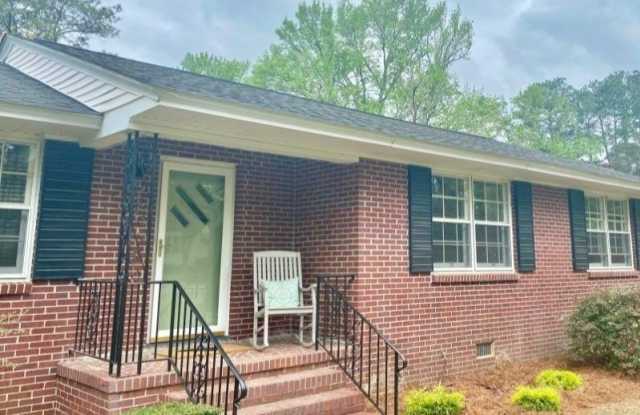 612 Spruce St - 612 Spruce Street, Florence, SC 29501