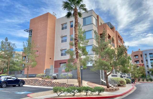 BRIGHT CONDO WITH BALCONY IN SOUTH LAS VEGAS photos photos