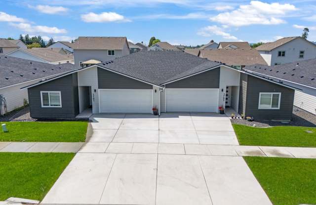 Zero-step Valley Duplex for rent! photos photos Zero-step Valley Duplex for rent! photos photos