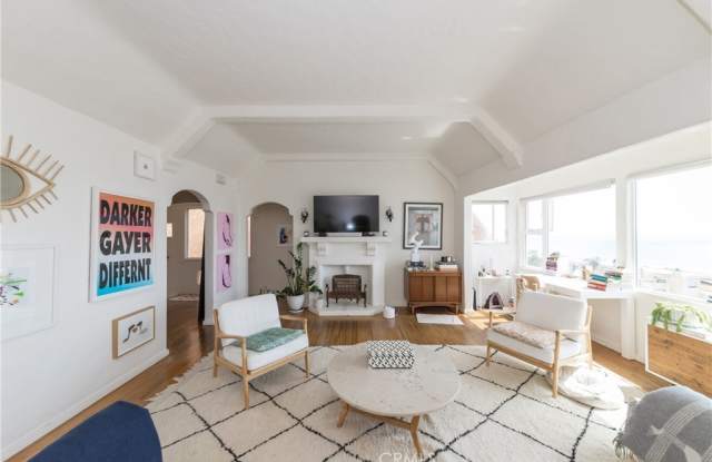 2609 Crest Drive Gallery 4