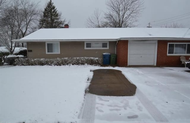 9512 Manorford Dr - 9512 Manorford Drive, Parma Heights, OH 44130