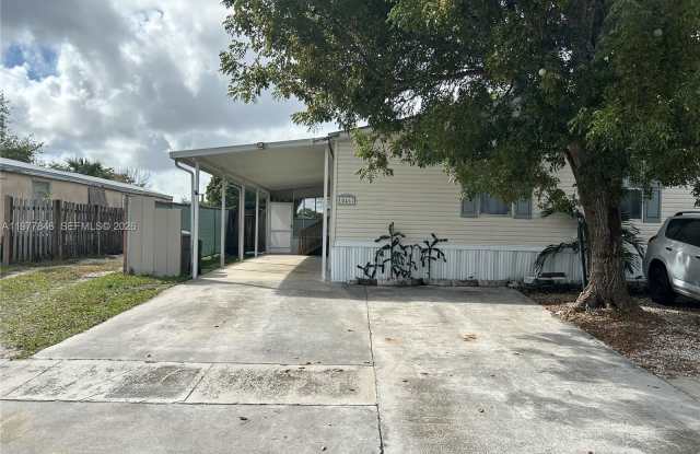 10467 S 228th Ln photos photos