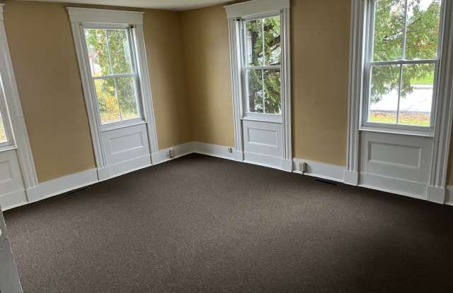 17 Parker Street - 17 Parker Street, Winchester, NH 03470