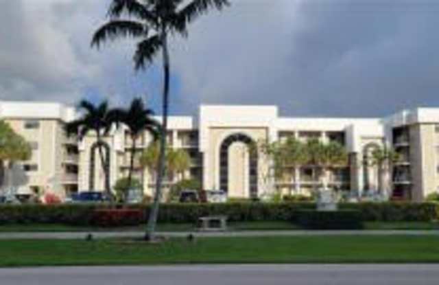 3525 S Ocean Boulevard - 3525 South Ocean Boulevard, South Palm Beach, FL 33480