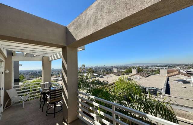PENTHOUSE-STYLE UNIT IN SIGNAL HILL w/180 degree Views 3Br/2Ba $3750mo photos photos
