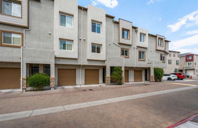 Two Bedroom Townhouse for Rent Gallery 1
