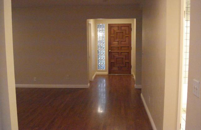 1147 Marigold Ln Gallery 3