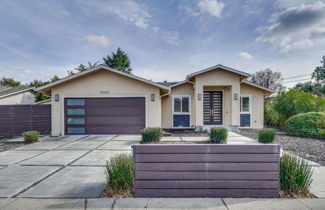 Gorgeous 4 Bed 3 Bath House on a Corner Lot! - 2069 Fordham Drive, Santa Clara, CA 95051