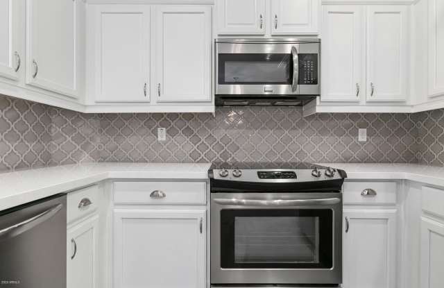 26313 N BABBLING BROOK Drive Gallery 4