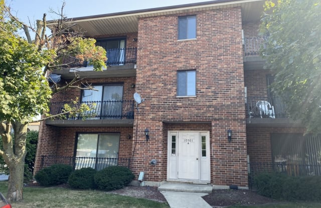 10501 S HIGHLAND Road - 10501 Highland Avenue, Worth, IL 60482