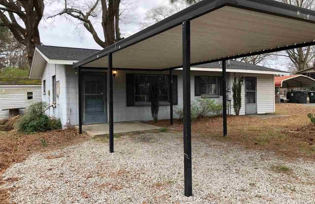 38 E Cutts Street - 38 East Cutts Street, Angier, NC 27501