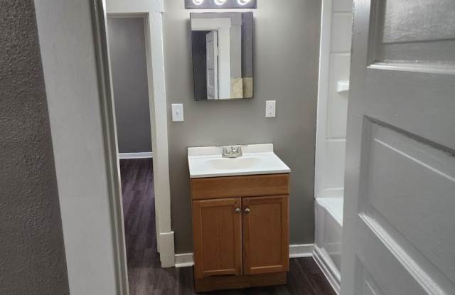 Two unit duplex Gallery 4