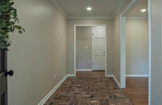 3680 Midvale Road Gallery 4