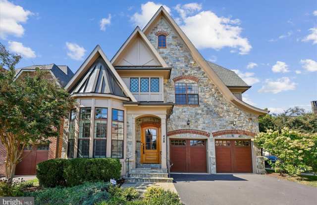 448 SALK Circle - 448 Salk Circle, Gaithersburg, MD 20878