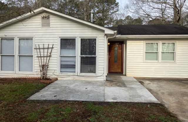 577 Virginia Ave - 577 Virginia Avenue, Suwanee, GA 30024