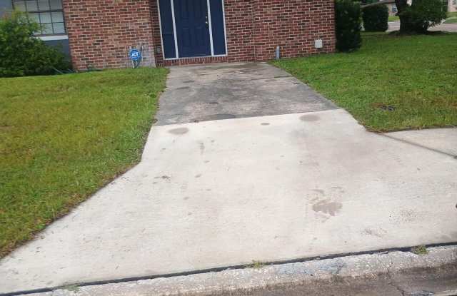 4305 BESSIE Circle W photos photos