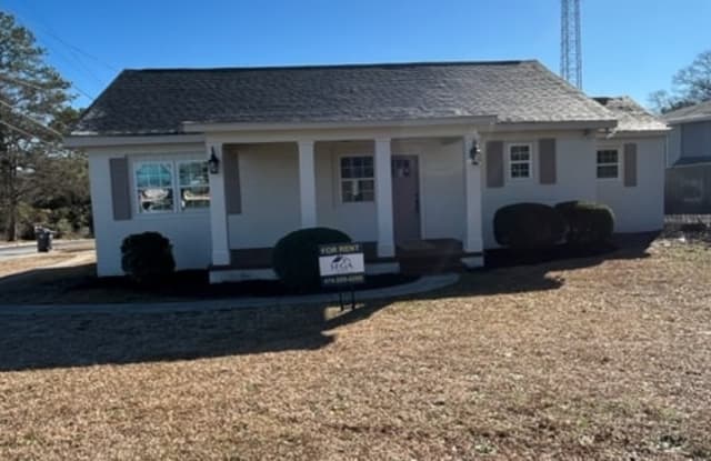 379 Rogers Ave - 379 Rogers Avenue, Macon-Bibb, GA 31204