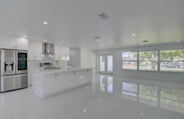 1801 N 54th Ave photos photos