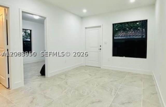 3300 SW 80th Ave Gallery 2