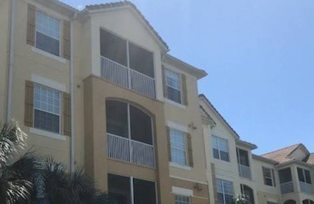 Freshly Painted 3-Bedroom Condo in Gated Stonebridge Reserve – Prime MetroWest Location! Gallery 3