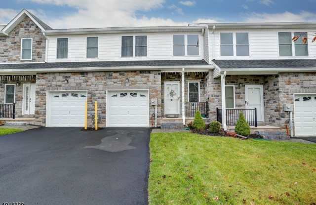 7 DeCroce Court - 7 DeCroce Court, Parsippany-Troy Hills, NJ 07054